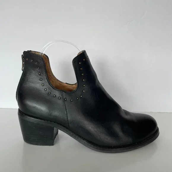 MIZ Mooz Nicole Ankle Booties Leather Studded Black 6.5 - Picture 7 of 9